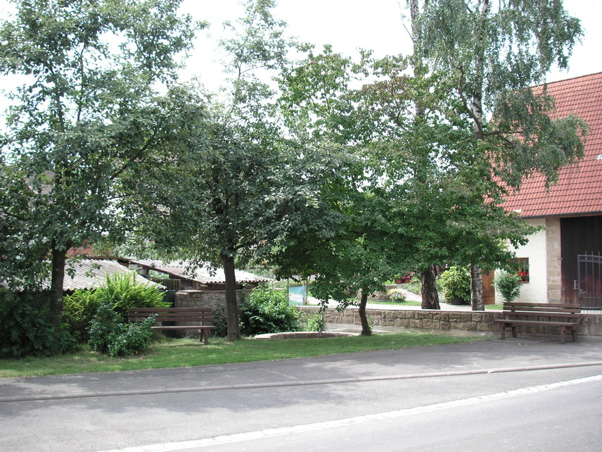 Dorfbrunnen in Erbshausen (Sulzwiesen)