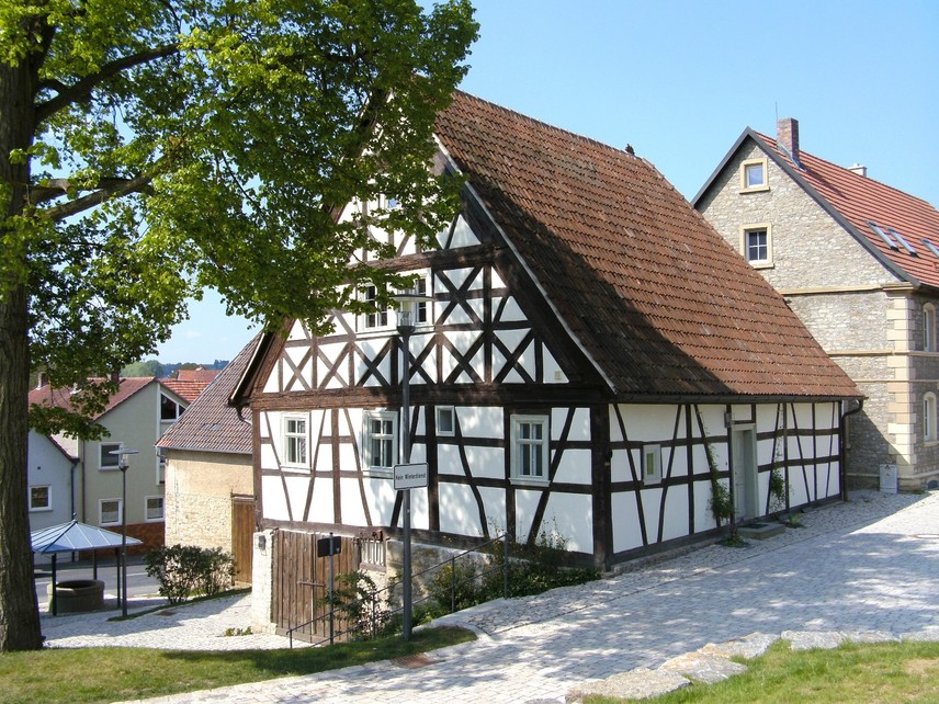Historisches Rathaus im Ortsteil Rieden